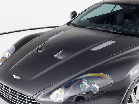 Used 2011 Aston Martin DBS Coupe RWD image 38