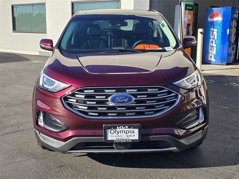 Used 2019 Ford Edge Titanium w/ Cold Weather Package image 2
