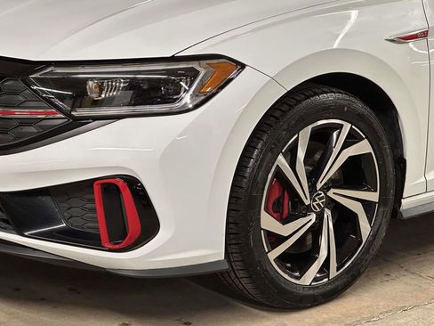 Used 2024 Volkswagen Jetta GLI Autobahn image 8