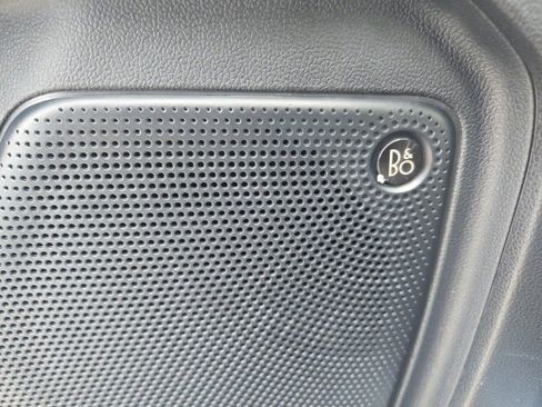 Used 2021 Ford Escape Titanium w/ Class II Trailer Tow Package image 16