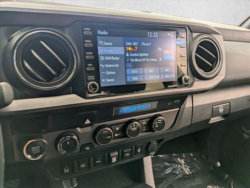 Used 2021 Toyota Tacoma TRD Off-Road w/ Technology Package AWD/4WD image 19