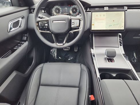 New 2026 Land Rover Range Rover Velar Dynamic SE image 4