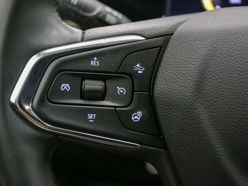 Used 2025 Chevrolet Trax ACTIV w/ Sunroof Package FWD image 35
