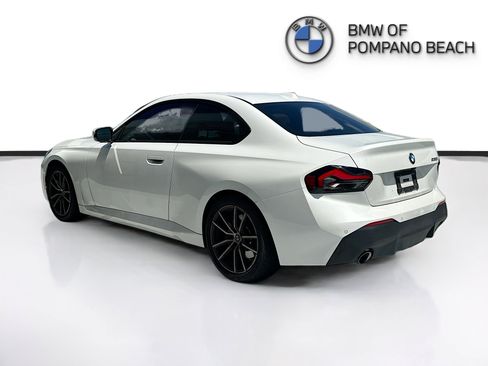 Used 2024 BMW 230i Coupe w/ Premium Package RWD image 5