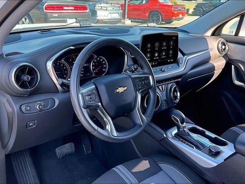 Used 2023 Chevrolet Blazer LT image 14