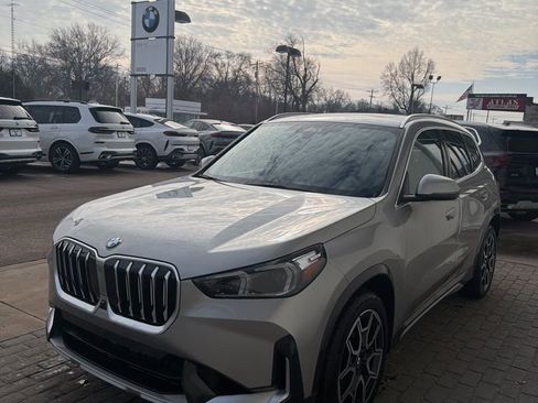 New 2025 BMW X1 xDrive28i w/ Technology Package image 3