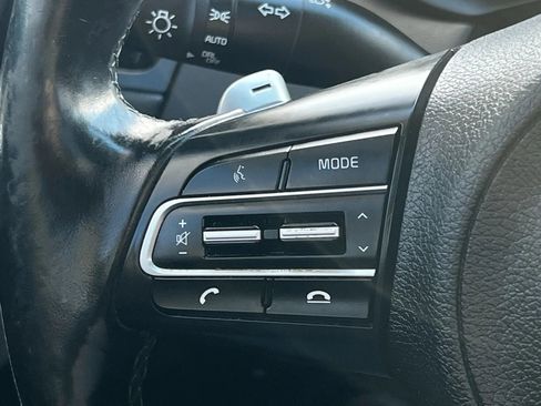 Used 2018 Kia Stinger Premium image 27