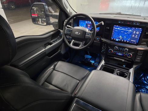 Used 2024 Ford F250 Lariat w/ Black Appearance Package AWD/4WD image 42