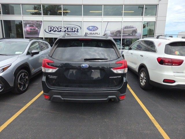 Used 2020 Subaru Forester Premium AWD/4WD image 2