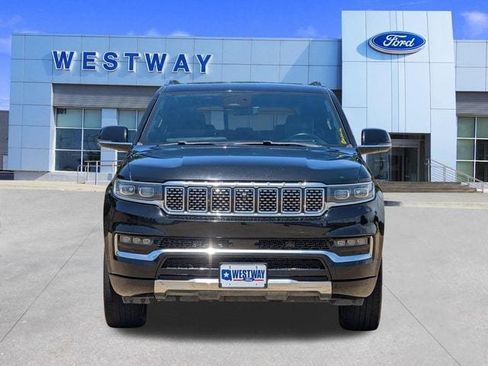 Used 2023 Jeep Grand Wagoneer Series II AWD/4WD image 8