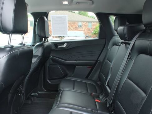 Used 2023 Ford Escape Platinum AWD/4WD image 32