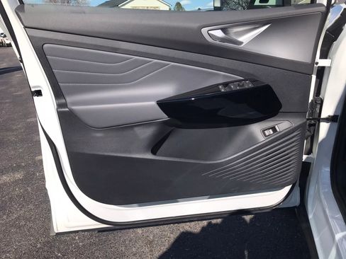 Used 2023 Volkswagen ID.4 Pro S image 11