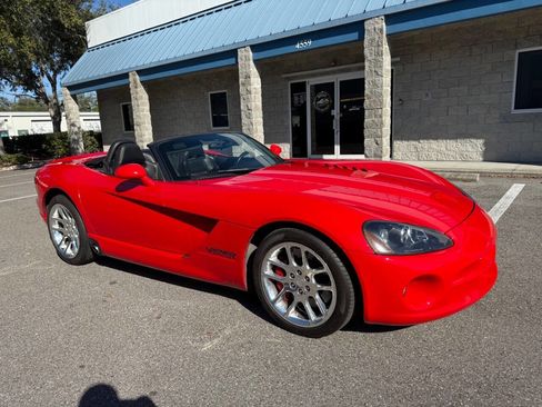 Used 2004 Dodge Viper SRT-10 image 7