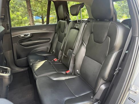 Used 2020 Volvo XC90 T5 Momentum w/ Protection Package FWD image 41