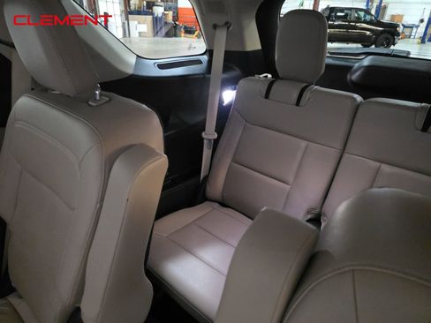 Used 2021 Ford Explorer Limited w/ Equipment Group 301A image 35