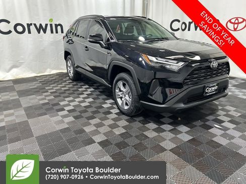 Used 2025 Toyota RAV4 XLE image 1