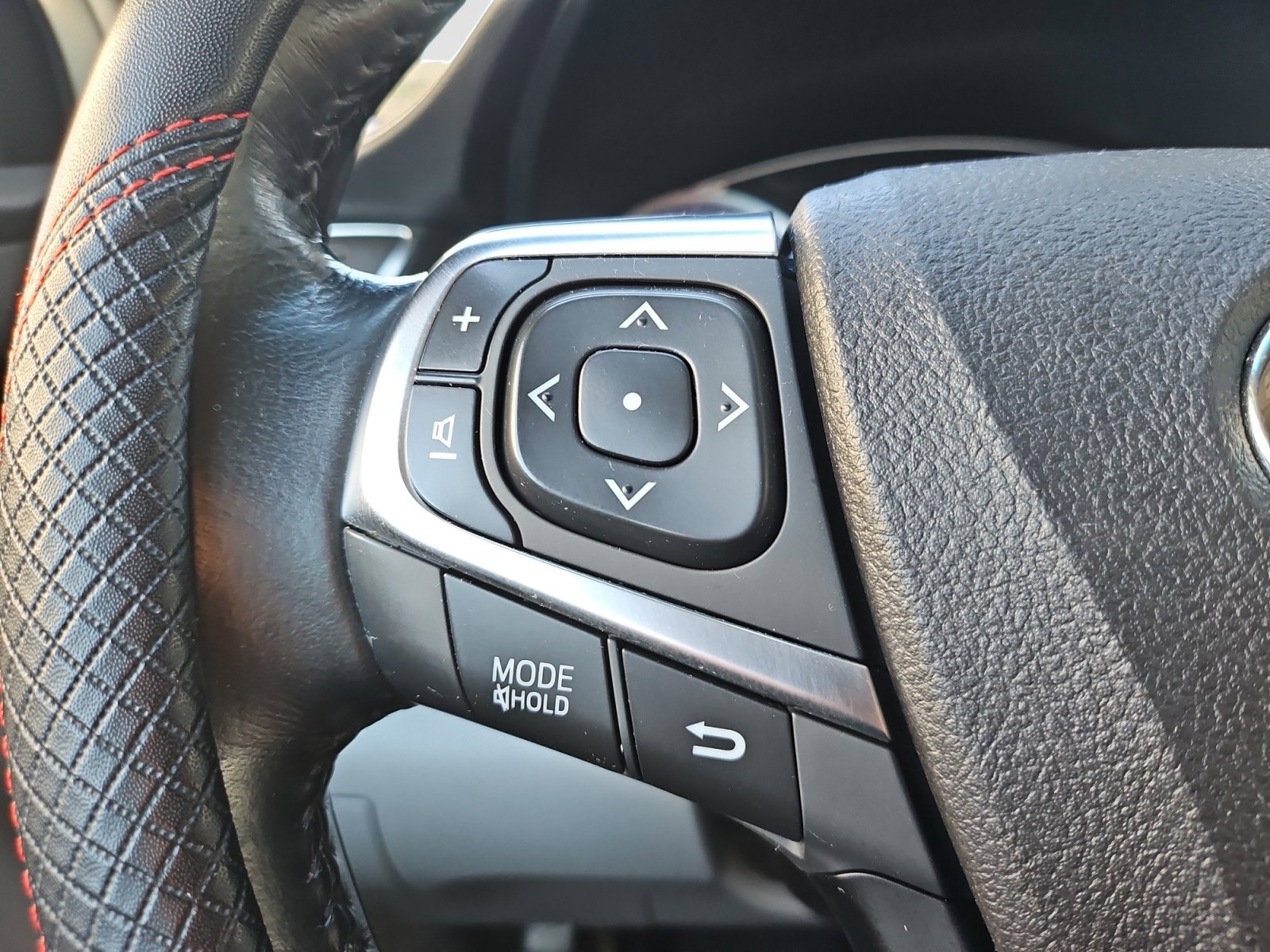 Used 2015 Toyota Camry XLE FWD image 22