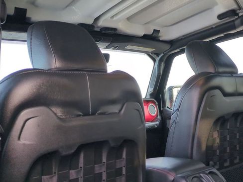 Used 2020 Jeep Wrangler Unlimited Rubicon w/ Dual Top Group image 20