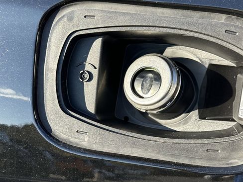 New 2026 Jeep Compass Limited image 31