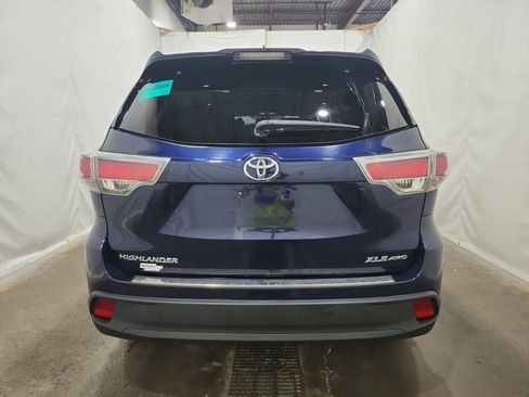 Used 2015 Toyota Highlander XLE AWD/4WD image 8