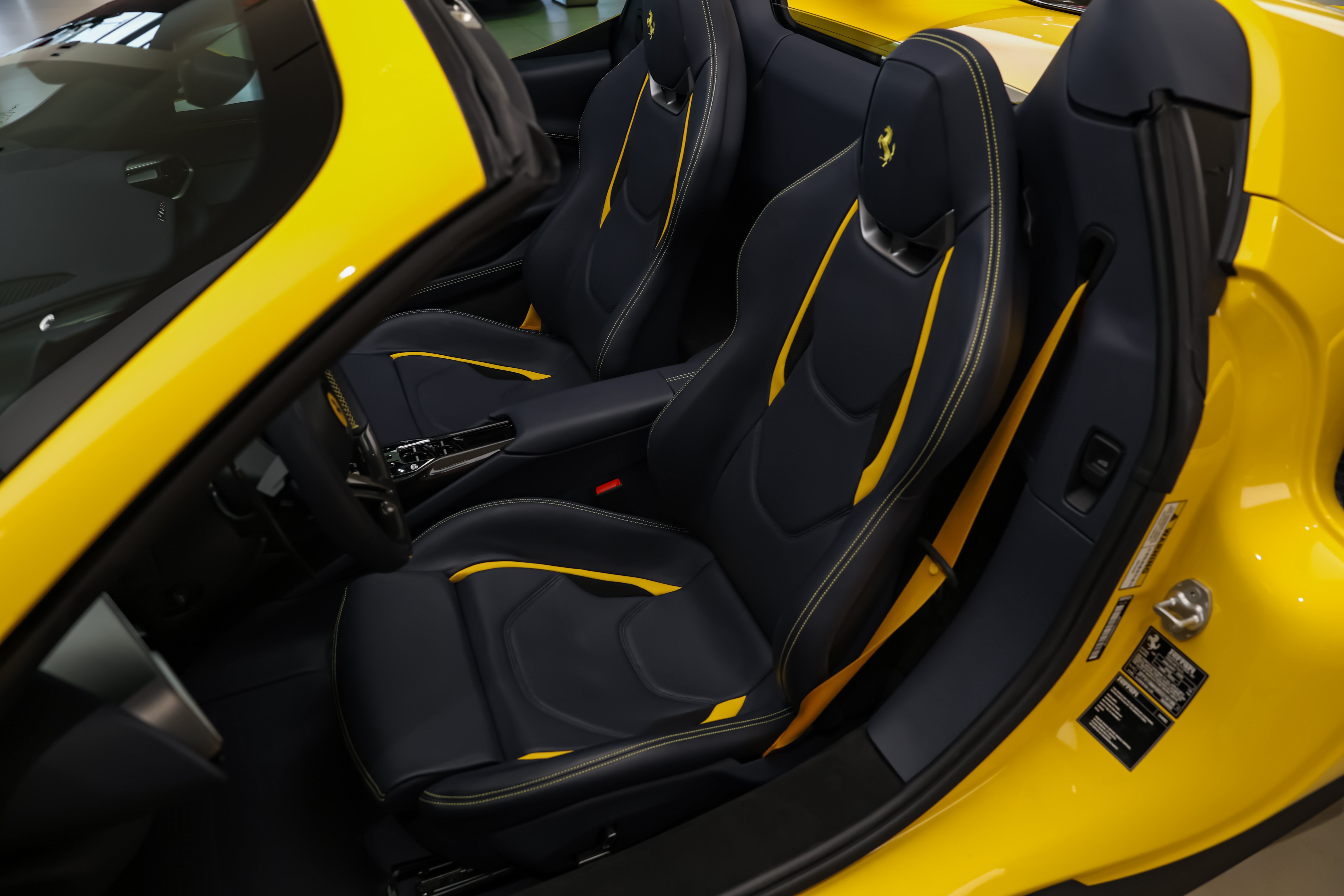 Used 2025 Ferrari 296 GTS RWD image 10