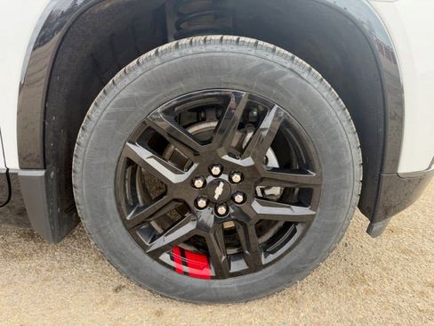 Used 2019 Chevrolet Traverse Premier w/ Redline Edition AWD/4WD image 9