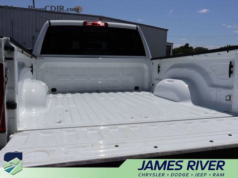 Used 2024 RAM 2500 Laramie w/ Safety Group AWD/4WD image 15