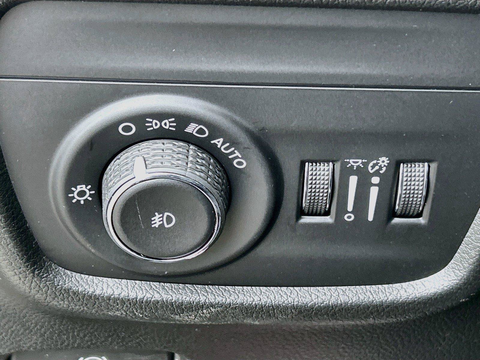 New 2027 Jeep Grand Cherokee Limited AWD/4WD image 36