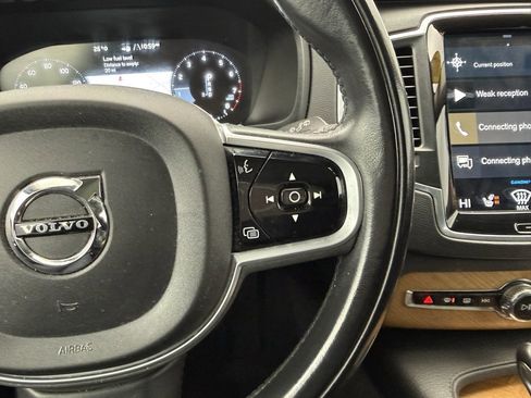 Used 2022 Volvo XC90 T6 Momentum w/ Climate Package image 28
