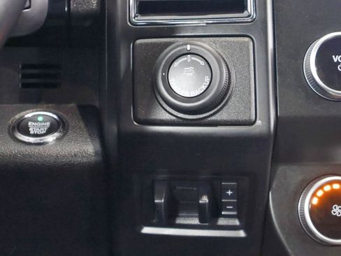 Used 2021 Ford Expedition Max XL AWD/4WD image 33