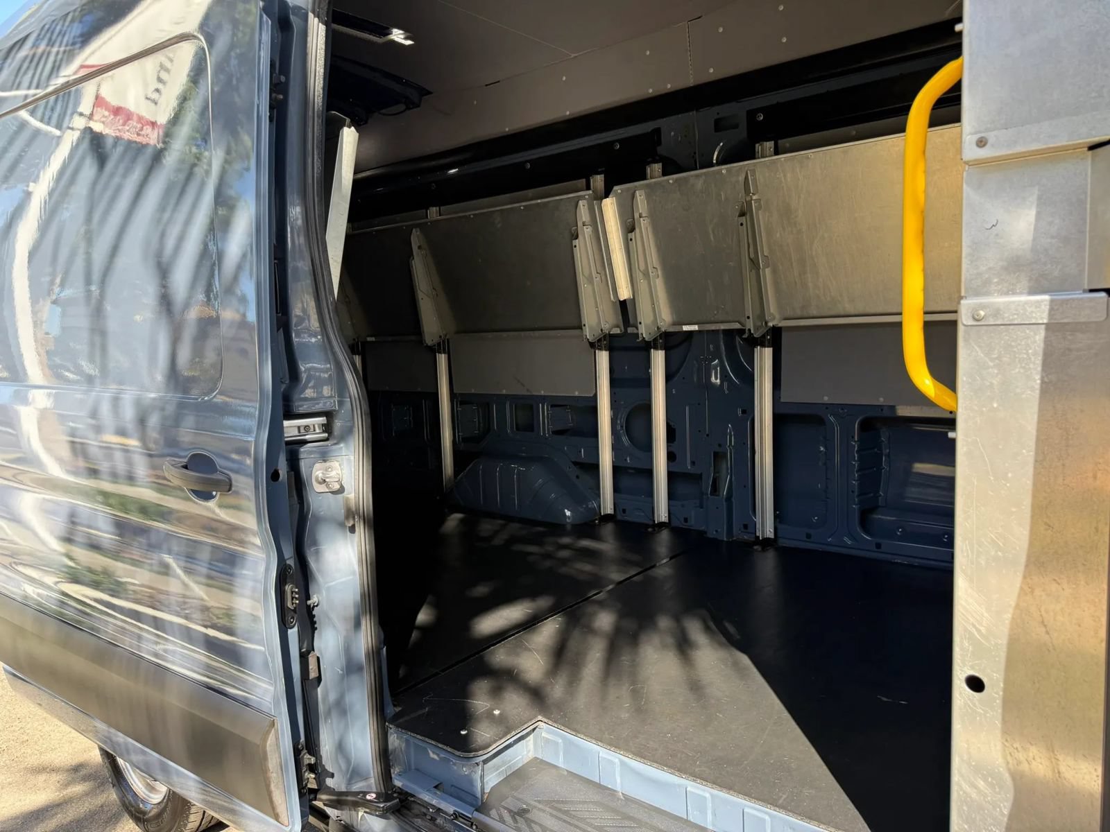 Used 2020 Ford Transit 250 148 High Roof Extended RWD image 11