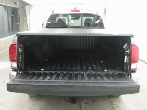 Used 2022 Toyota Tacoma SR w/ SX Package image 23