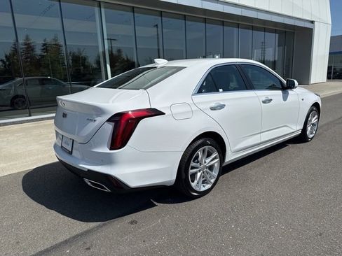 New 2025 Cadillac CT4 Luxury image 8
