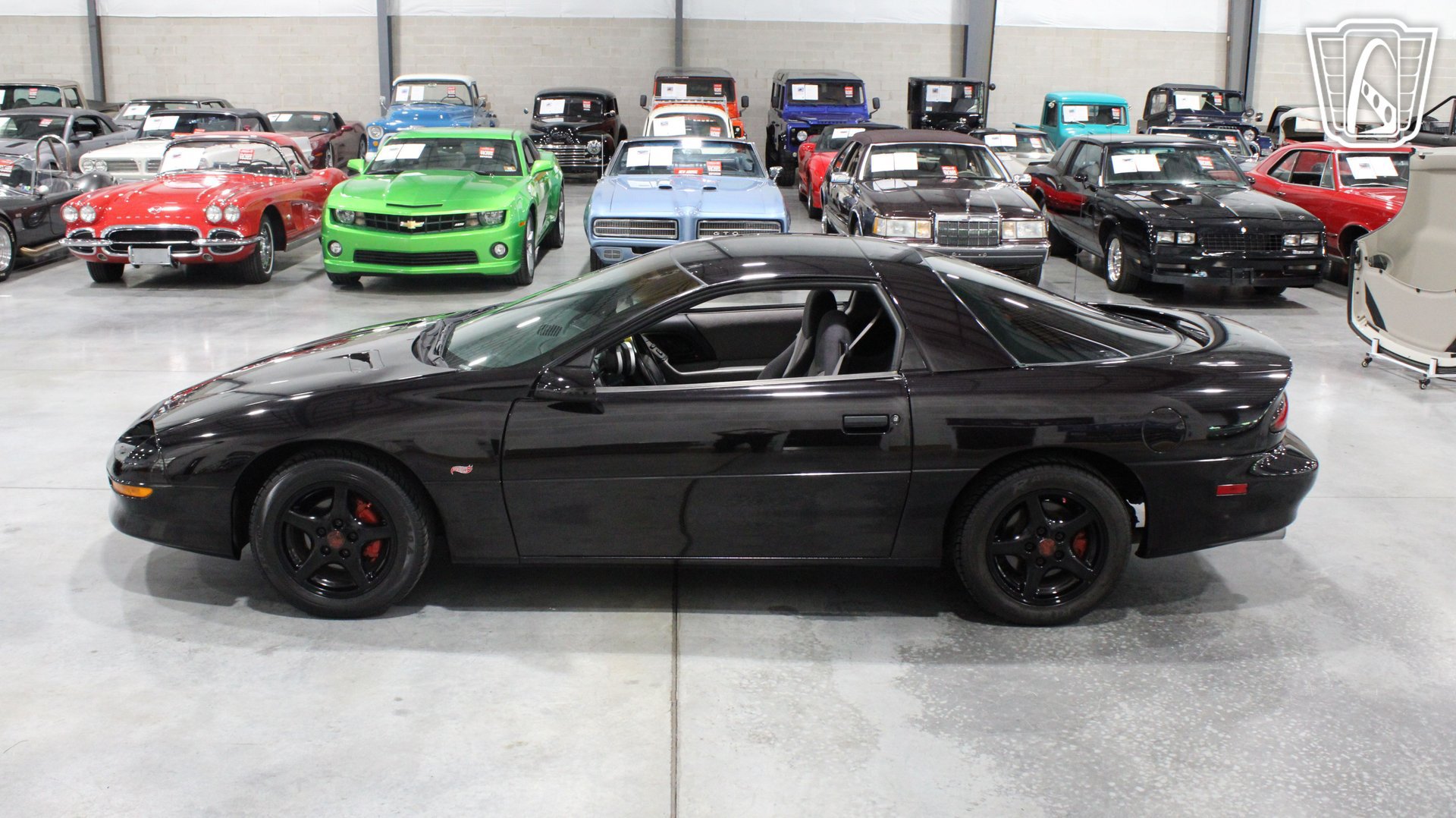 Used 1995 Chevrolet Camaro Z28 RWD image 29