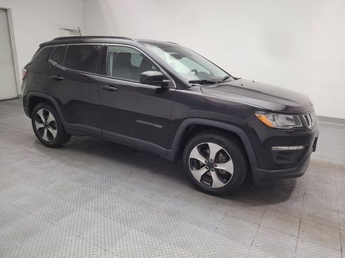 Used 2017 Jeep Compass Latitude w/ Popular Equipment Group FWD image 11
