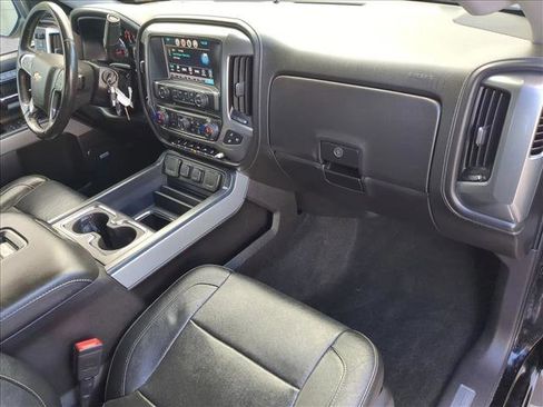 Used 2017 Chevrolet Silverado 1500 LTZ Z71 w/ LTZ Plus Package image 29