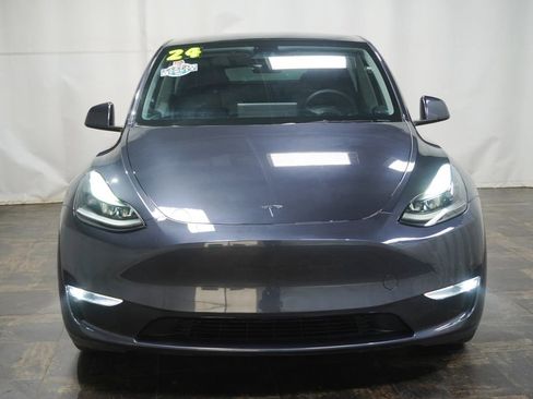 Used 2024 Tesla Model Y Performance image 10