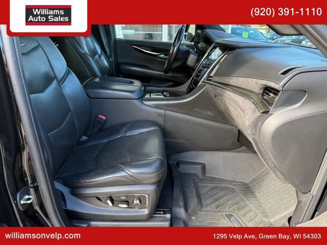 Used 2020 Cadillac Escalade ESV Platinum AWD/4WD image 19