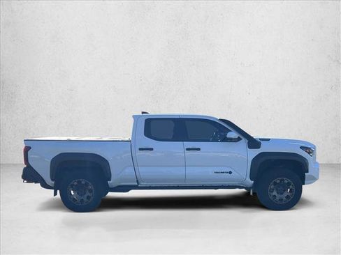 Certified 2025 Toyota Tacoma 4x4 Double Cab Hybrid image 4