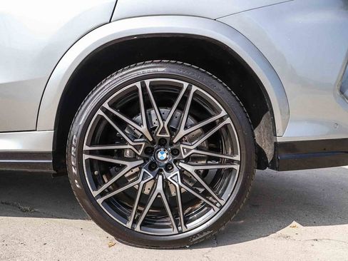 Used 2022 BMW X6 M image 11