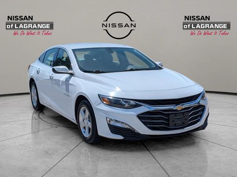 Used 2022 Chevrolet Malibu LT FWD image 3