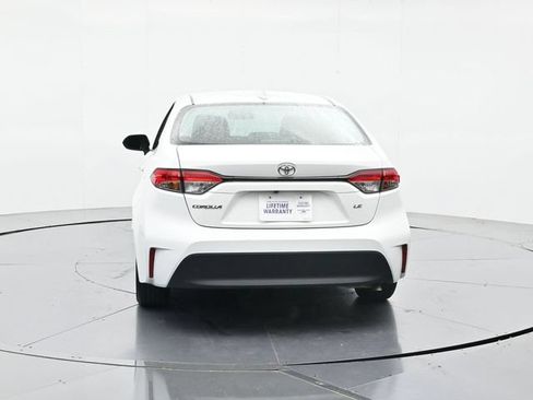 Used 2024 Toyota Corolla LE FWD image 8