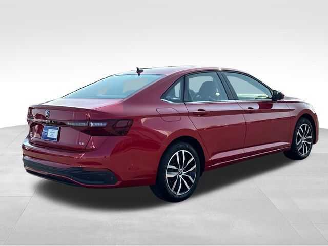 Used 2026 Volkswagen Jetta SE FWD image 6