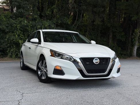 Used 2019 Nissan Altima 2.5 S FWD image 5