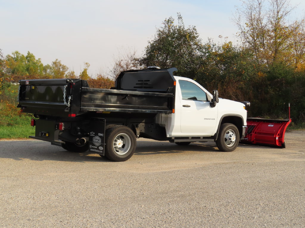 Used 2025 Chevrolet Silverado 3500 W/T w/ WT Convenience Package AWD/4WD image 5
