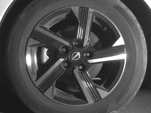 Used 2025 Nissan Sentra SV FWD image 15