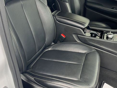 Used 2021 Jeep Grand Cherokee L Limited AWD/4WD image 32