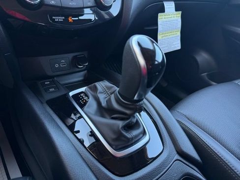 Certified 2022 Nissan Rogue Sport SL w/ Premium Package AWD/4WD image 22