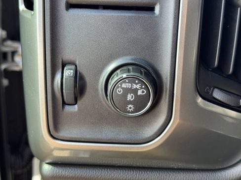 Used 2018 Chevrolet Silverado 1500 LT w/ Texas Edition RWD image 23