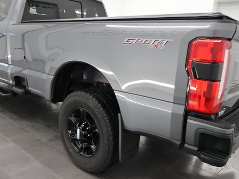 Used 2023 Ford F250 XLT w/ XLT Premium Package AWD/4WD image 33